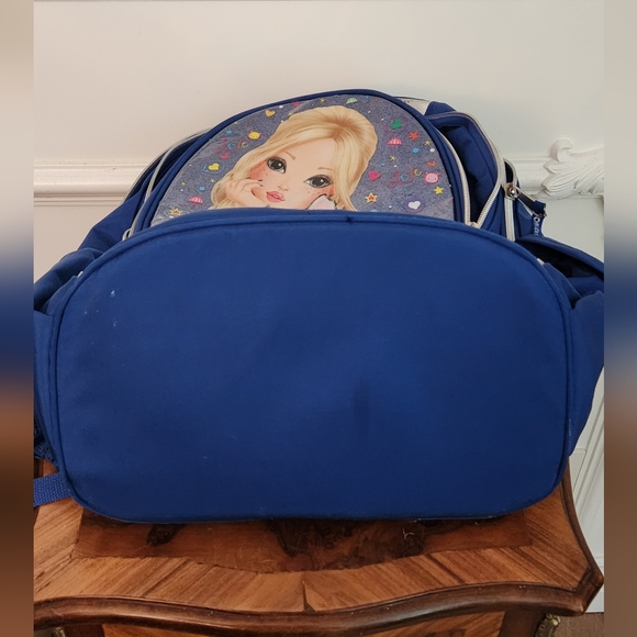 Backpack Girls - Picture 8 of 11